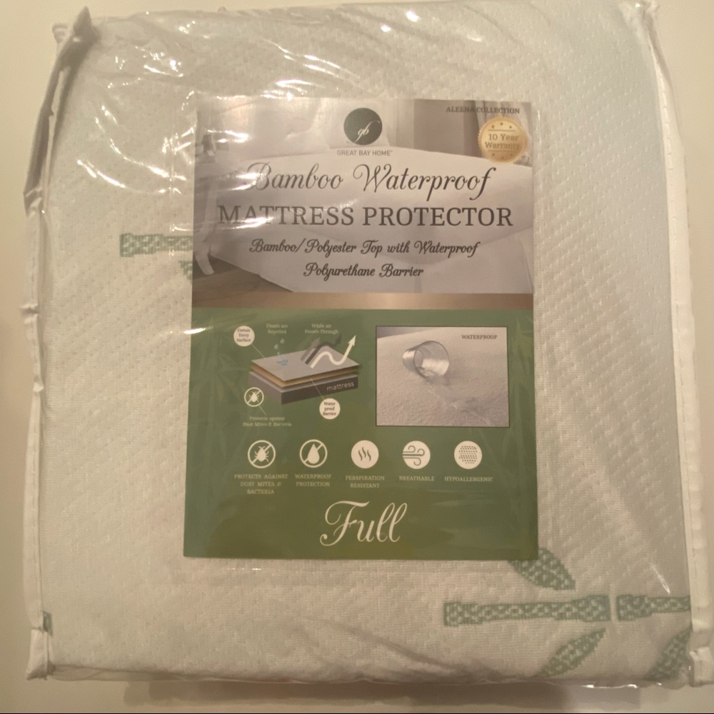 Great Bay Home Bamboo Waterproof Mattress Protector- Full Size Bed